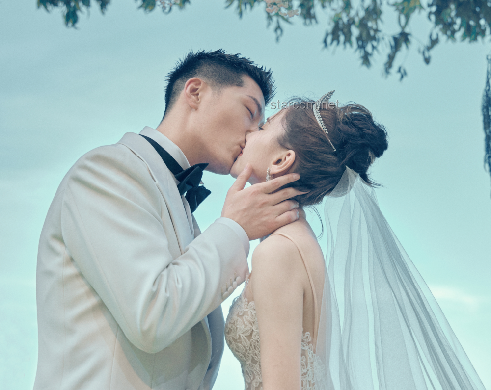 「潮吻白纱」与你步入婚礼殿堂的浪漫科技——【鸣潮花嫁PV】深度解析
